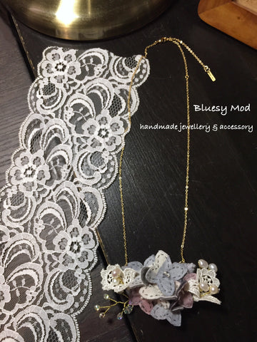 Bouquet necklace (BBT11)