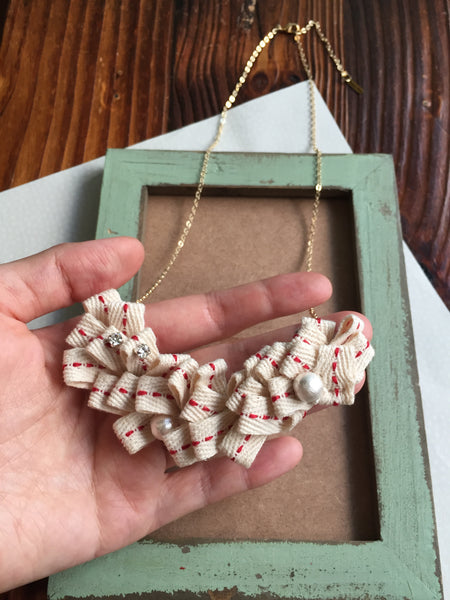 Ribbon necklace (BRB - Ribbon 13)